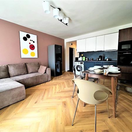 Bravo 5 Holiday Home Pantai Sunny Bagian luar foto