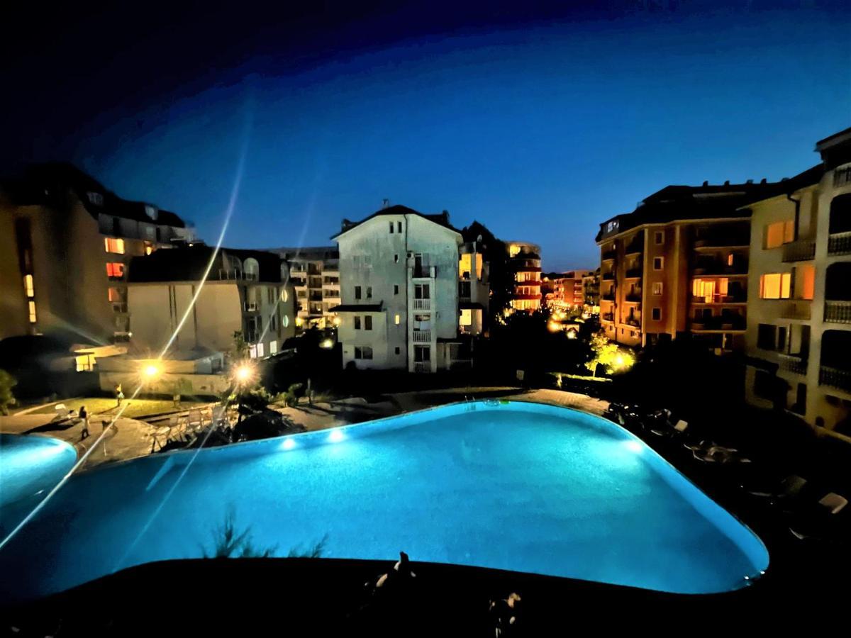 Bravo 5 Holiday Home Pantai Sunny Bagian luar foto