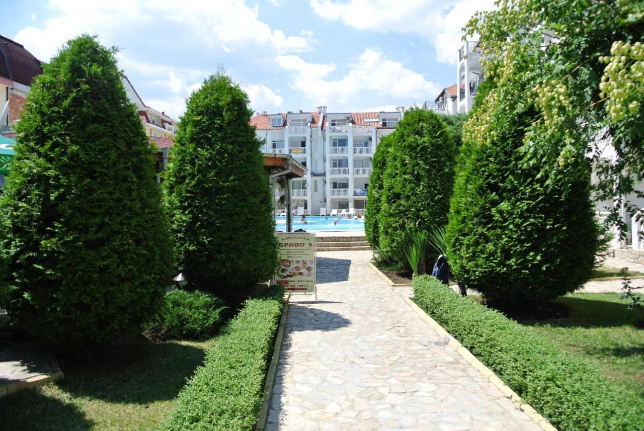 Bravo 5 Holiday Home Pantai Sunny Bagian luar foto