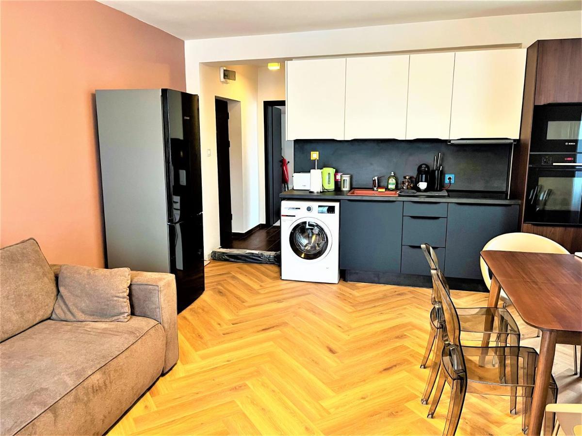 Bravo 5 Holiday Home Pantai Sunny Bagian luar foto