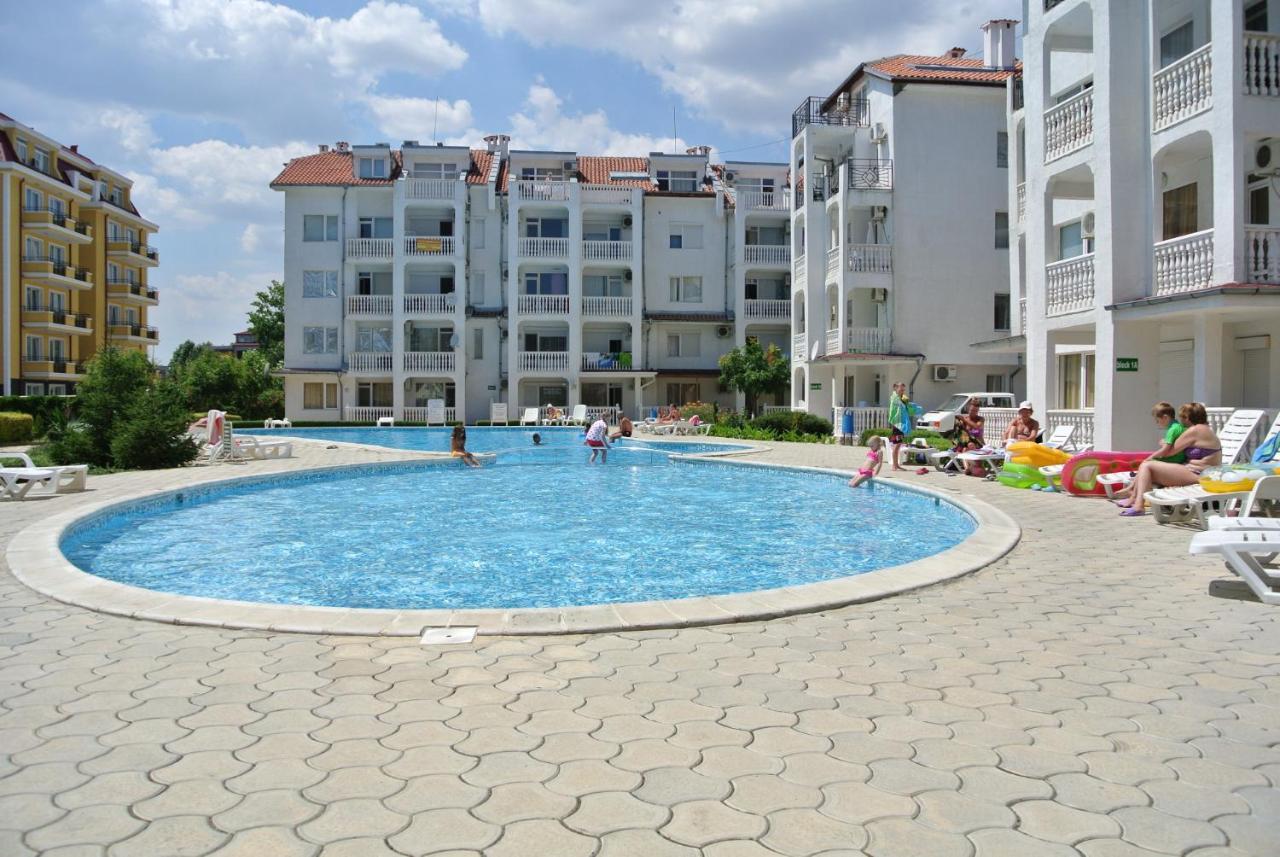 Bravo 5 Holiday Home Pantai Sunny Bagian luar foto
