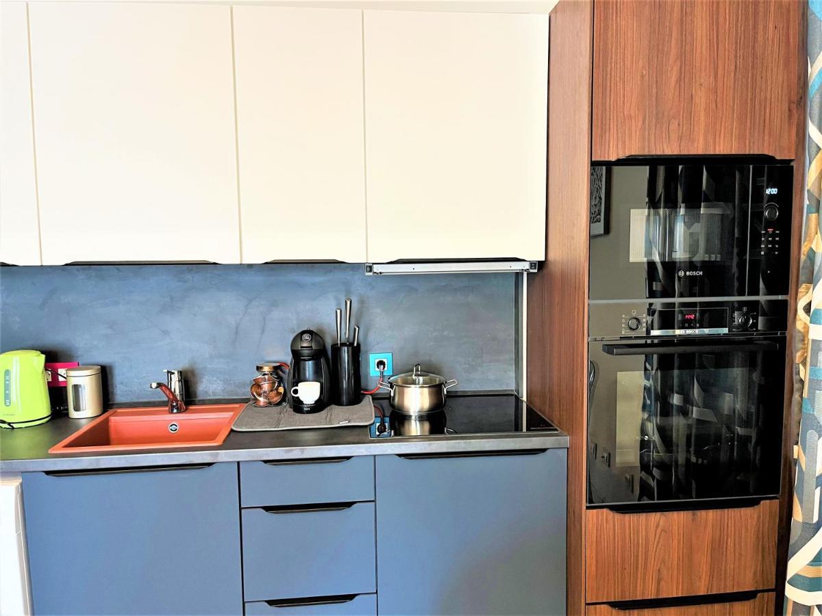 Bravo 5 Holiday Home Pantai Sunny Bagian luar foto
