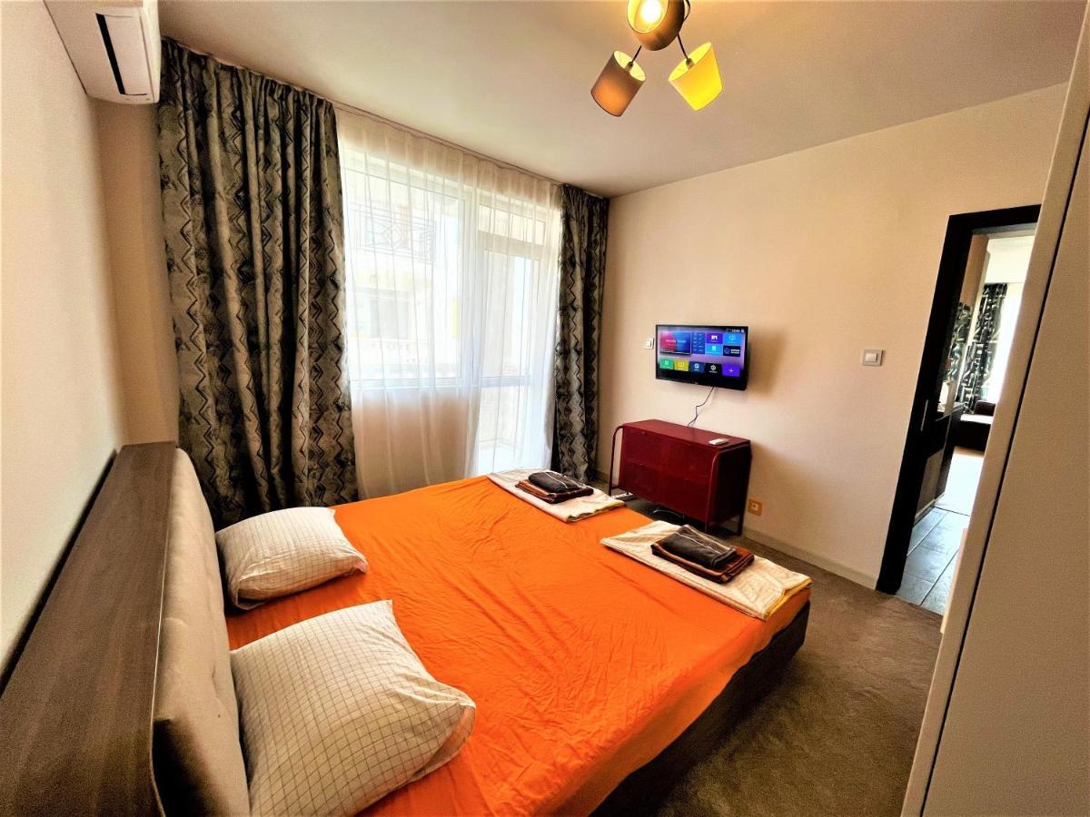 Bravo 5 Holiday Home Pantai Sunny Bagian luar foto
