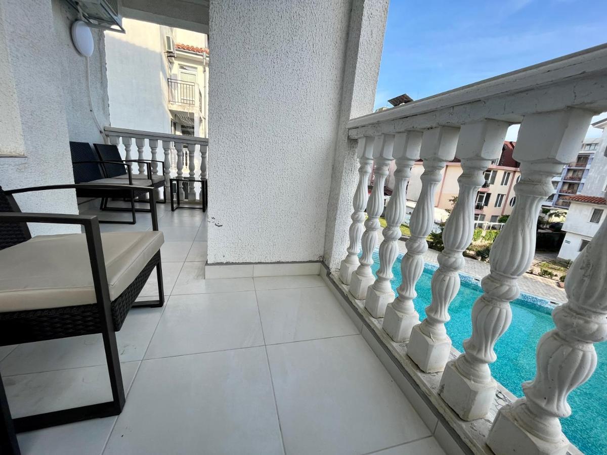 Bravo 5 Holiday Home Pantai Sunny Bagian luar foto